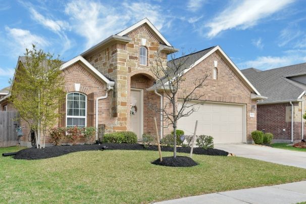 https://LauraMoore.NewConstructionHomesForYou.net